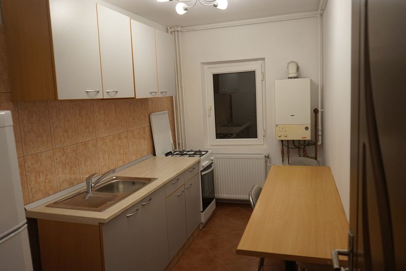 Aviatiei, Capalna, Promenada mall